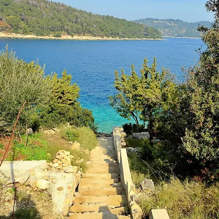 Flora By Interhome Vakantiehuis Vela Luka