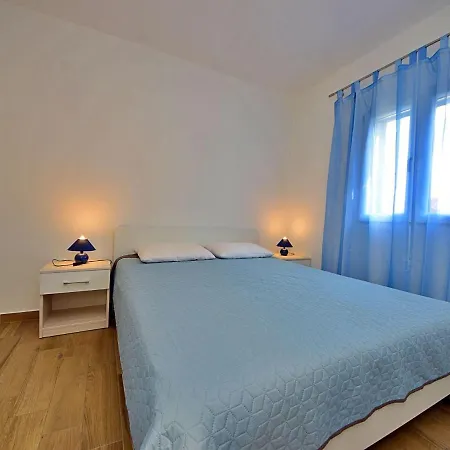 Flora By Interhome Vakantiehuis *