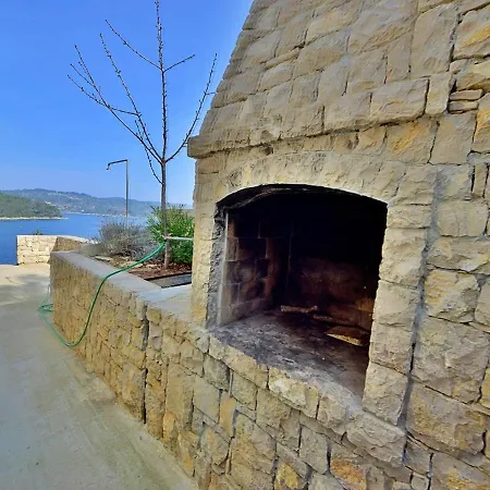 Flora By Interhome * Vela Luka